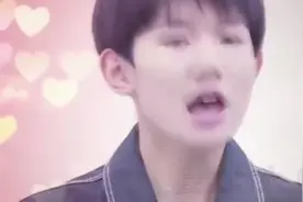 17岁王源时装大片来袭 色彩少年魅力十足视频封面