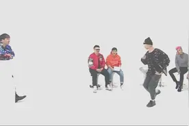 Bigbang大成跟GD拼舞艺，《cheer up》GD看起来好害羞哦视频封面