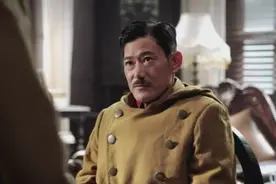 东北军的参谋长问日军武官：如果张作霖入关失败，日本会帮忙吗？视频封面