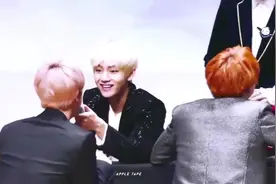 BTS防弹少年团 当硕珍和号锡变成阿米去签售时，玧其竟然无视视频封面