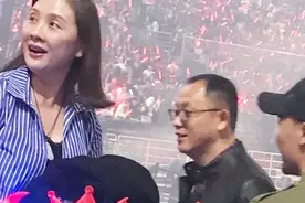 华晨宇北京演唱会，粉丝大合唱《Here We Are》，洪涛惊喜现身视频封面