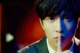 薛之谦流行歌曲《高尚》：其实每个人都有自私的一面