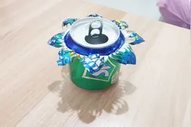 喝完的易拉罐瓶子别扔，剪几刀，秒变实用又好看的烟灰缸视频封面