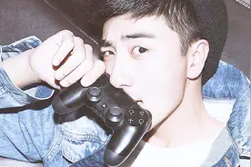 周艺博《 他》不错的歌曲视频封面