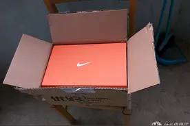 我的土豪金——NIKE 耐克 ZOOM WINFLO 2男子跑步鞋晒单图片