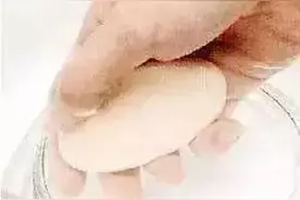 怎么正确清洗你的化妆工具和护肤品？图片