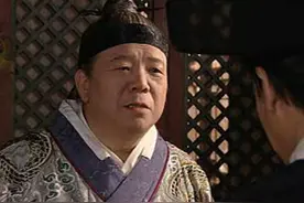 赌博大输后，他被迫自宫，不认字，最后却做了明朝实际上的掌权者图片