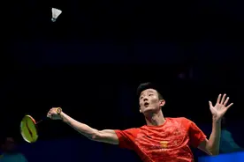 羽毛球——马来西亚公开赛：谌龙晋级决赛图片