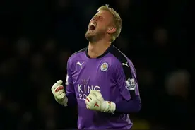 莱斯特城的卡斯帕·舒梅切尔再次印证了“虎父无犬子”这句老话！图片