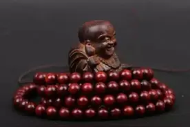 唐僧佩戴的紫檀佛珠竟有如此多的好处图片