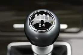 手动挡车挂倒挡打齿？只要做到这几点即可轻松解决图片