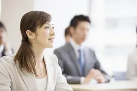 毕业一年半，月薪1k到10k她是怎么做到的？图片