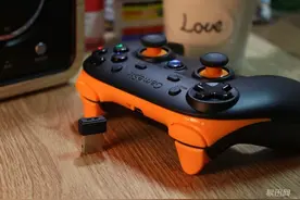 戳戳小鸡？手游专用手柄该怎么用？图片