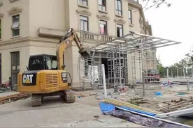 邛崃市规划局联合执法拆除违法建设图片