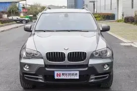 一台8年的宝马X5在整治气门室老化漏油等小故障后，焕然新生图片
