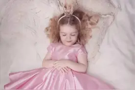 家有女宝的看过来，夏天这样穿，美得不要不要的图片