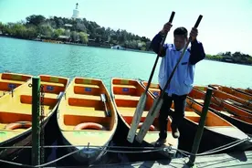 让我们在这里荡起双桨图片