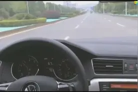 不一样的体验 实测8.6秒真这么快 凌渡230破百视频封面