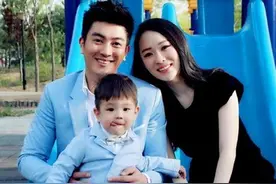 除了嗯哼撞脸“胡一统”外，杜江霍思燕也被说跟这两个明星很像