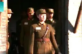 国军师部参座来团部抓捕女长官，全团军官站出来阻拦，没人敢绑