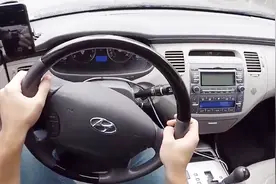 开自动挡不能大意，这4点一定不要做，新手不大懂，费油还毁车