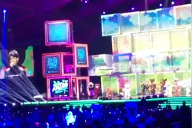 TFboys现场倾情演唱《不完美的小孩》视频封面