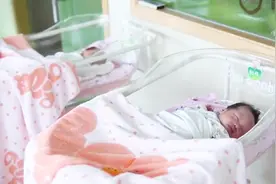 孕产：妇产科一波生男孩，一波生女孩的怪象，医生道出原因！视频封面