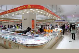 两个月 82万人次逛“晶城” 东海水晶旅游“热”起来图片