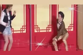 杨迪当众给马丽表演生孩子，竟然把曾志伟都乐的连眼睛都看不见了