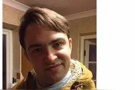 国外一网友和女朋友打赌输了，于是把自己留了两年的胡子全剃了，结果。。。。图片