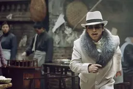 黄渤|从夜店歌手到舞蹈老师再到鞋厂老板，最后转型“50亿影帝”，看坚持的意义图片