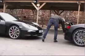 保时捷918装上911，911车主跑下来都晚了视频封面