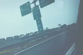 南通迎小长假返程高峰 尽量避开苏通大桥等易堵路段图片