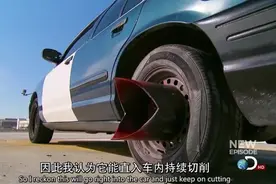 在汽车轮毂上安装尖刺，杀伤力超强，旁边经过的车基本变废铁了
