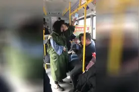 老公打电话媳妇在吃辣条 是不是视频看多了视频封面