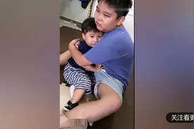 这才是真正的兄弟情，打孩子的妈妈直接下不去手