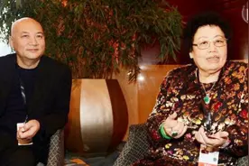 陈丽华的“金宝街”是2100户北京居民的住宅，对此她有自己的说辞