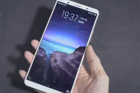卖3498元的vivo X20Plus评测，到底值不值得买？看完你就知道了！视频封面