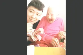 二货输给95岁小老太太，奶奶不歇一口气数到5000，孙没机会偷钱了视频封面