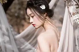 小说：女总裁单身带娃，下属拿她当怨妇，进公司才发现她霸道狠辣图片
