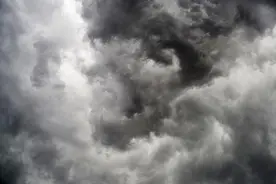 小说：两大女神的对决，柔性美的切磋，无数男人梦寐以求的画面图片