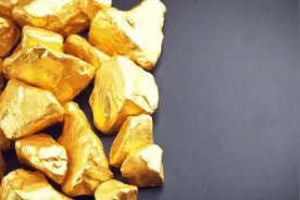 中国的一大火炉城市居然遍地是黄金，难怪有军区！视频封面