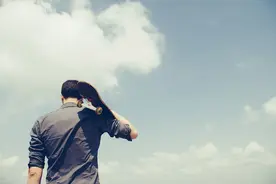 小说：爱情不打折，但最易变的也是人心，你让我如何保证爱情保鲜图片