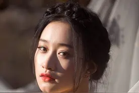 小说：男主：笑死，都以为是我在教她做数学题，实则是我抄她作业图片