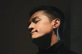 胡歌：我的危机感，都是自己给的图片