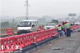 重要道路节点频繁施工，泉南高速柳南段喊“堵”图片