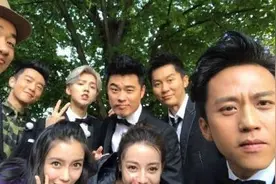 《跑男》片酬排行邓超第一名 想不到热巴是这名次图片