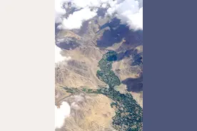 看那群山间的拉达克图片