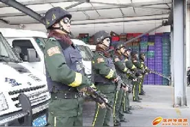 记者调查：押运员，闷罐车里守护财富的现代“镖师”图片