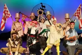 《布莱梅乐队》剧前热身活动，开场前半小时带宝宝们敲敲打打！图片